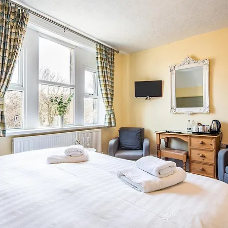 Fountains Guest House - Harrogate Stays