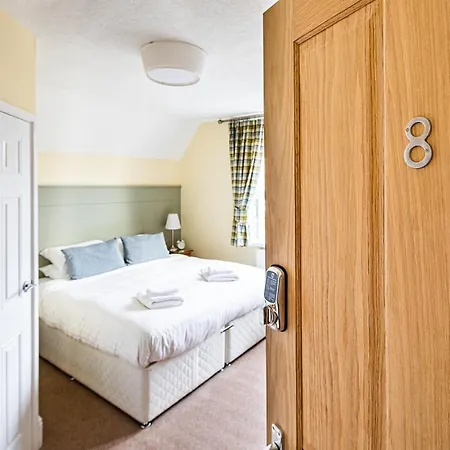 Fountains Guest House - Harrogate Stays Guest house 4*