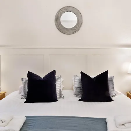 Fountains Guest House - Harrogate Stays Guest house 4*